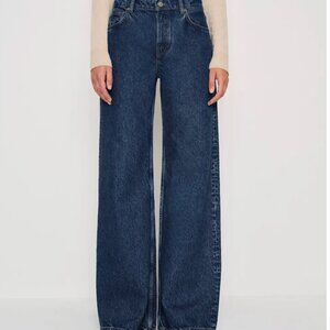 Reformation Jeans. Cary Low Rise Slouchy Wide Leg Jeans - Cleary - Size 28